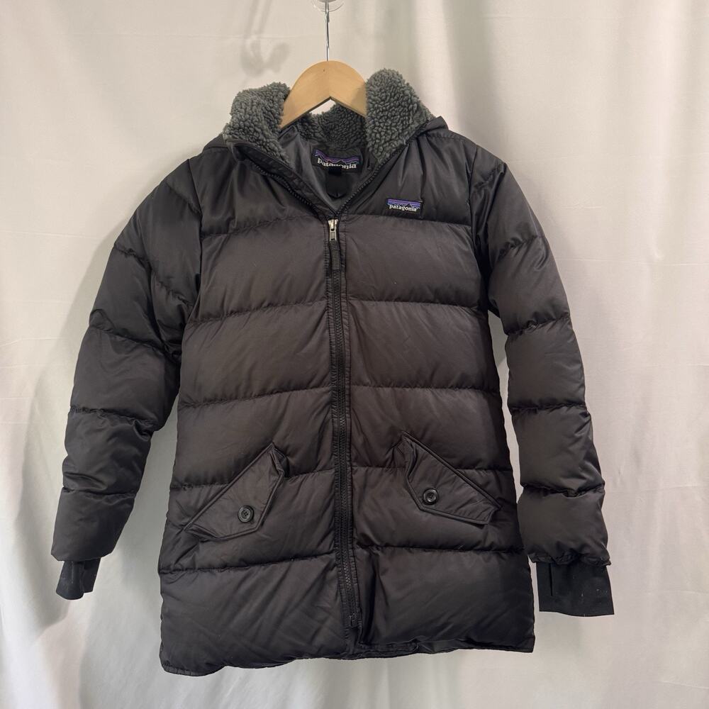 Patagonia Girls M Down Parka Black Hooded Puffer Coat Outdoors Hiking Warm